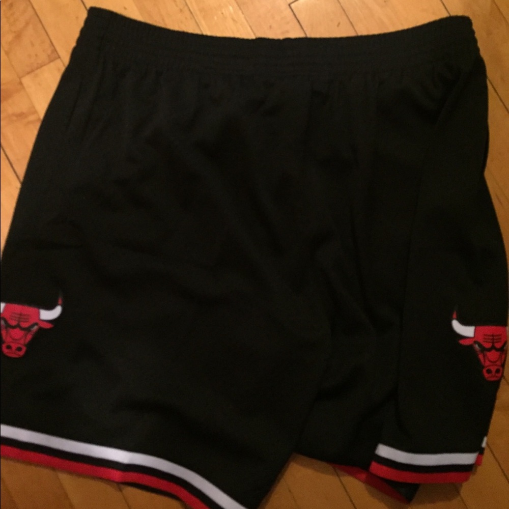 Chicago Bulls Retro Mitchell & Ness Shorts New 2XL